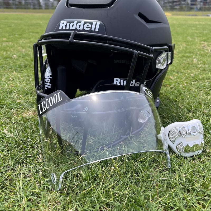 LeCool Football Visor – 3D Curved Lens Technology, Wide Field Vision, Fits Youth & Adult Helmets - Image 2